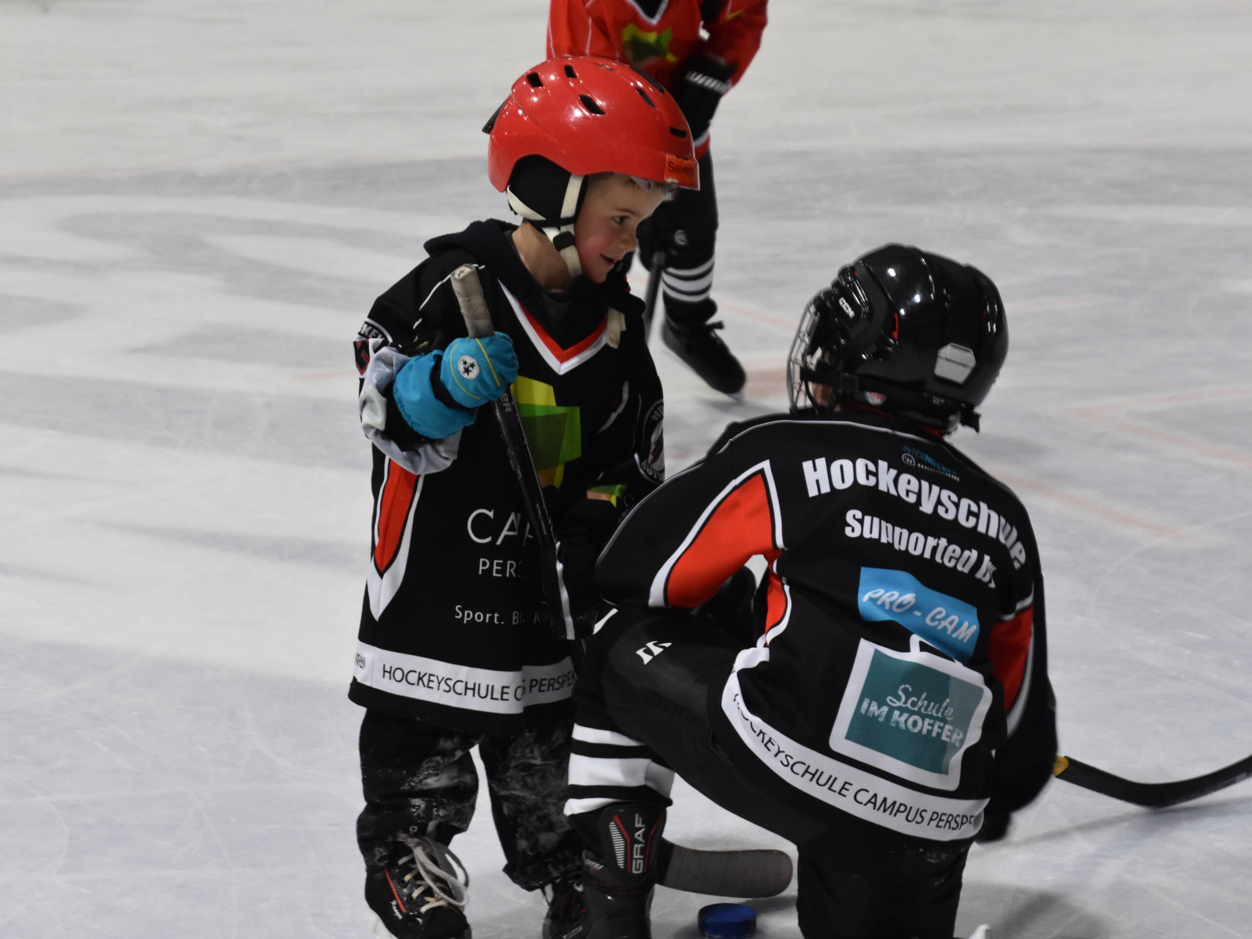 bild_hockeyschule_action2_w2025.jpeg